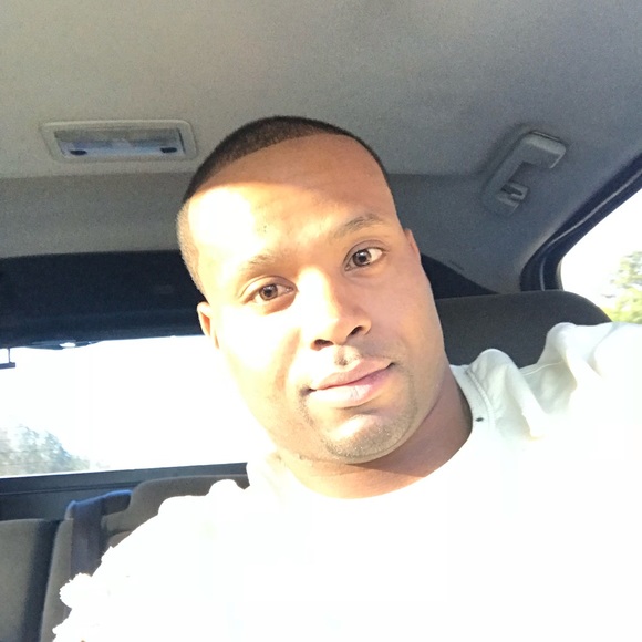 Meet your Posher, Joshua - Picture 1 of 1